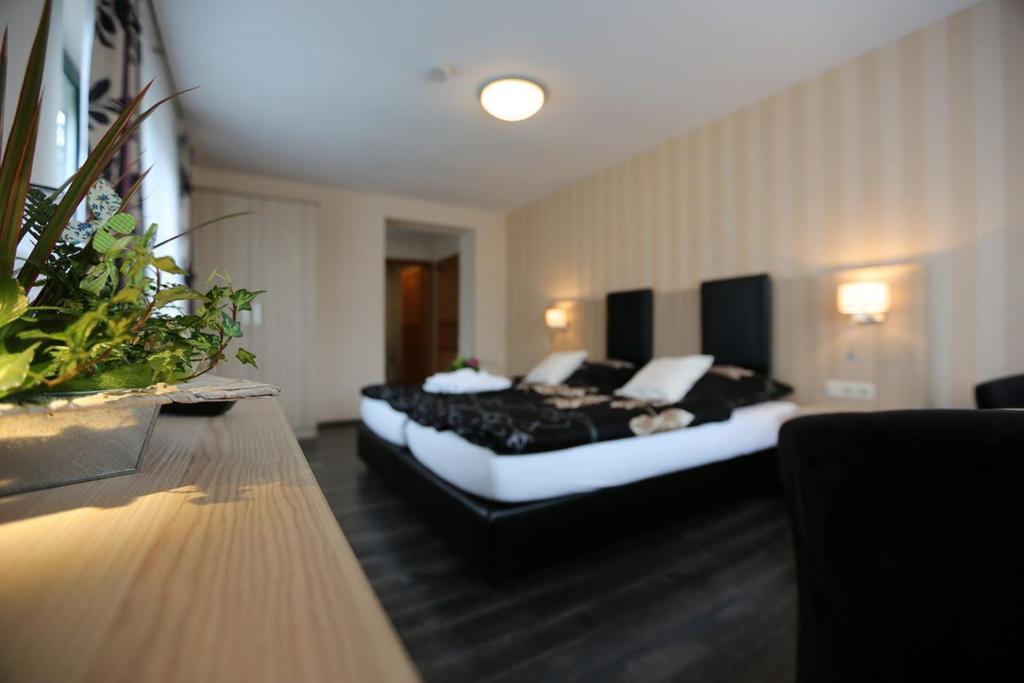 Landhotel Villa Moritz Garni Oberahr Bilik gambar
