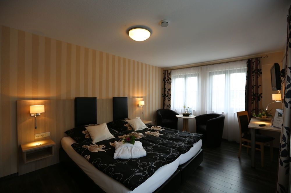 Landhotel Villa Moritz Garni Oberahr Luaran gambar